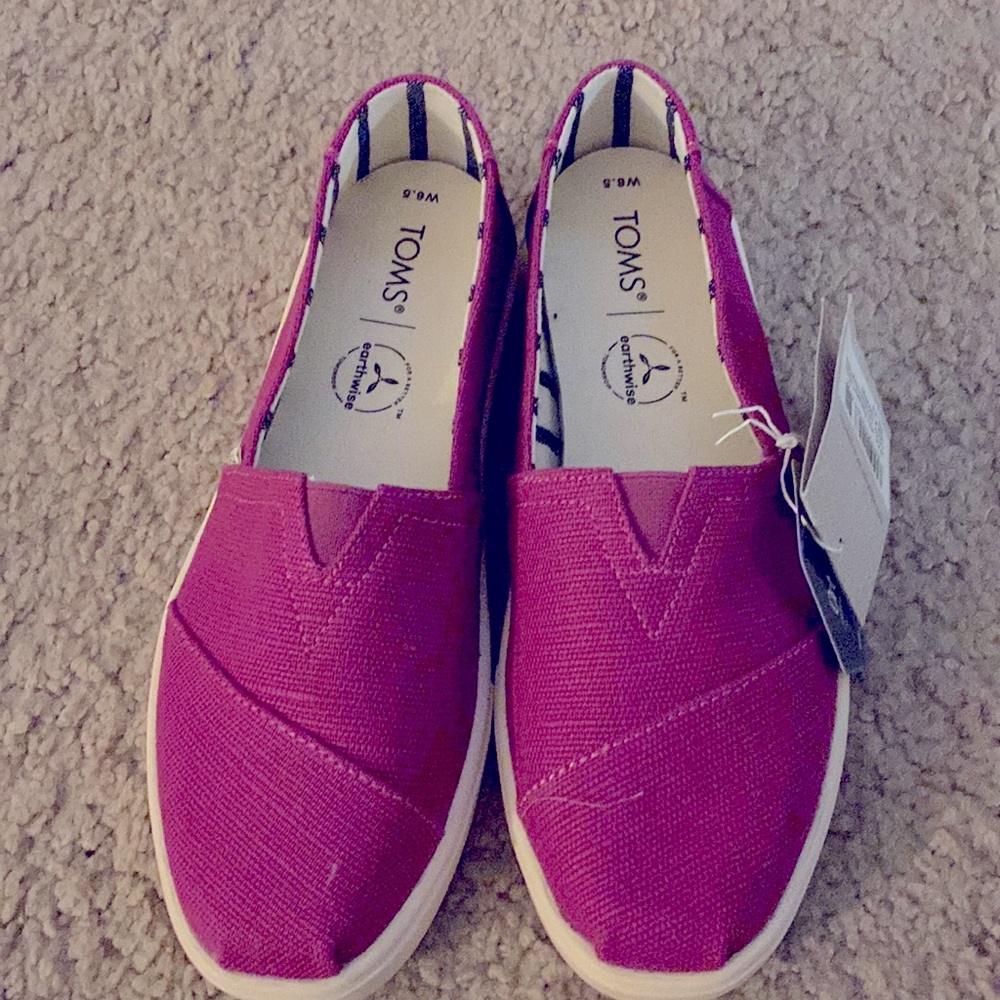 *NEW* Toms Shoes
